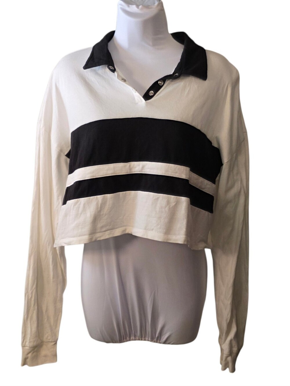 FOREVER 21 Cropped Stripe Shirt
